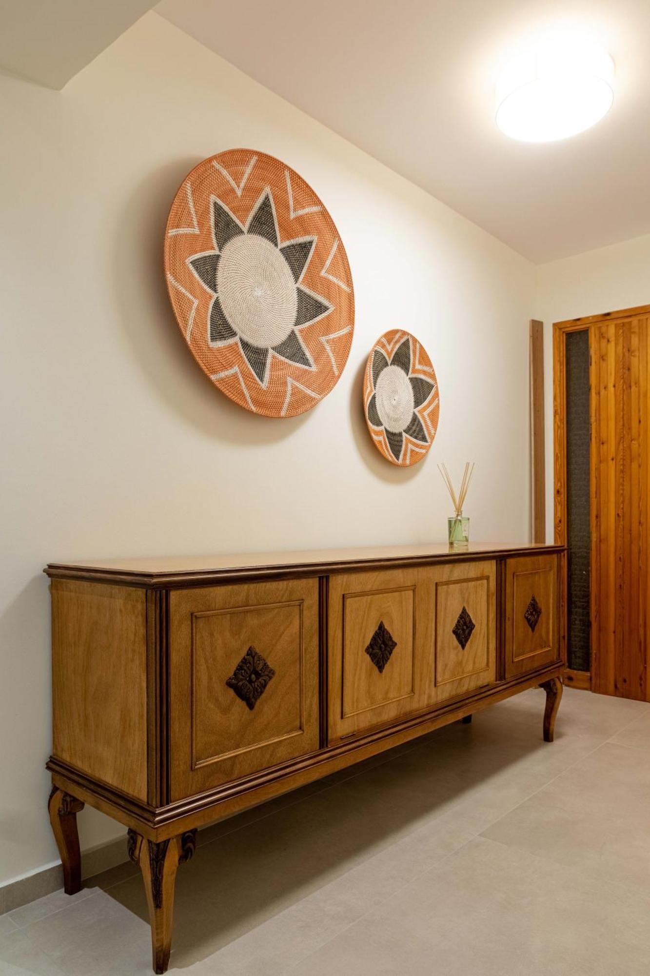 Arancia Elegant Rooms And Suites Толон Экстерьер фото