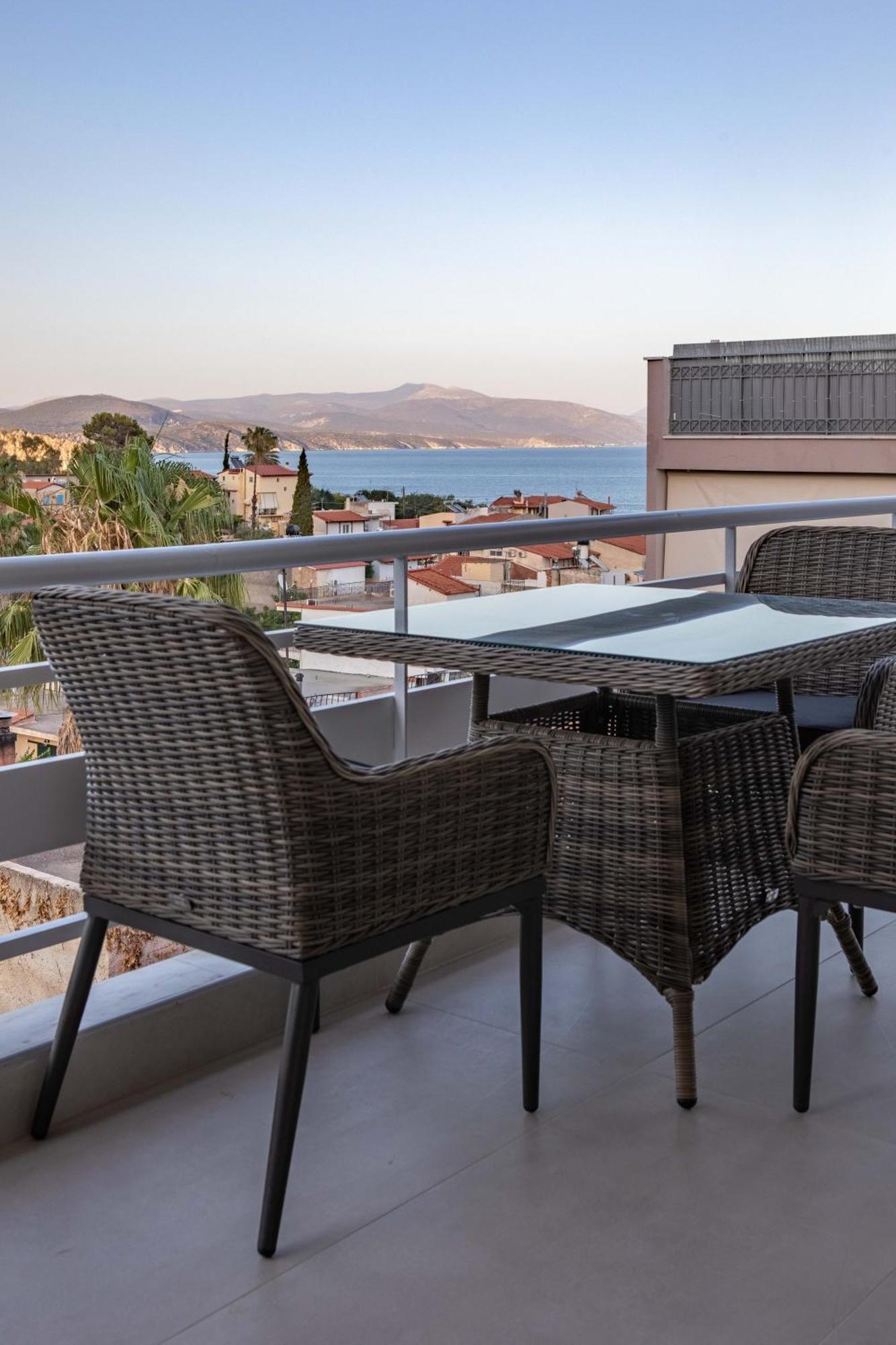 Arancia Elegant Rooms And Suites Толон Экстерьер фото