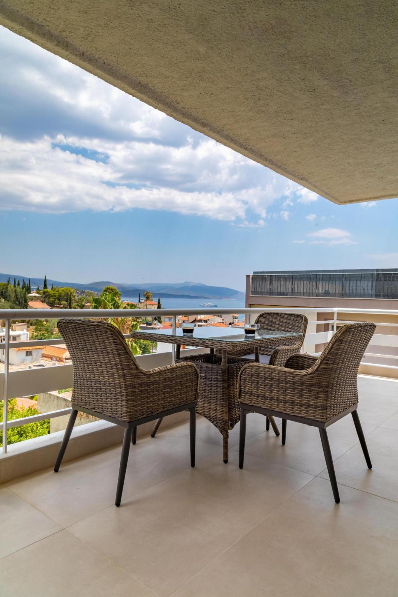 Arancia Elegant Rooms And Suites Толон Экстерьер фото